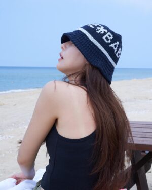Song Joo-hee Instagram - 여름이 가기 전에 올려보는 올여름 바닷가 사진. 🏖️