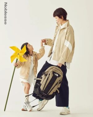 Song Kyung-a Instagram - #Repost @noblessekorea
• • • • • •
Lovely memories with Emma💋
Thanks to @thenorthface_kr @thenorthfacekids_kr

#제작지원 
모델 송경아 & 도해이 모녀와 함께한 <노스페이스> 화보 
지금 바로 만나보세요👉👉👉
. . .
Editor 이주이 
Photo 주용균
Model 송경아, 도해이 
Hair 채수훈 
Make-up 박혜령 
Fashion Styling 곽지아 
Set Styling 이지현(디자인 토미) 
. . .
#TheNorthFace
#Noblesse
#withemma
