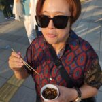 Song Eun-yi Instagram - 브루노마스 보러 가는 길 . 단백질 번대기로 체력충전! 어렵게 티케팅해준 동생 덕에 황홀한 밤 공연끝나자마자 현대카드 신청 완료