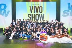 Song Eun-yi Instagram - 단체사진 받아가세요!!!! 

#비보쇼
#vivoshow