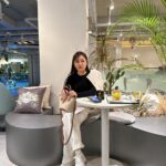 Song Ga-in Instagram - 오늘도 즐겁고 행복하고 감사한 하루 ! 🙏🏻💕🌸
