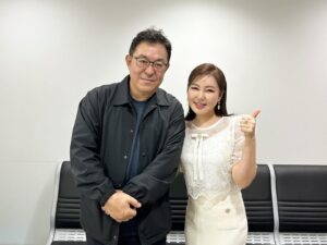 Song Ga-in Instagram - 무명시절 ...
정말 정말 힘이 되어주시고,
방패가 되어주시고,
속앓이를 함께 해주셨던,
우리 유경재 대표님 ☺️🙏🏻💕
그때 그 힘든 시절 할말이 많지만 생략........🤣🤣🤣
#사필귀정 
#낭중지추
#최고의복수는성공이다 ✨