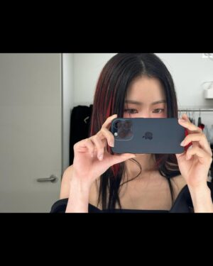 Song Ha-yoon Instagram - 