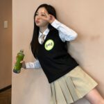 Song Ha-yoon Instagram - Knowing bros📚💚