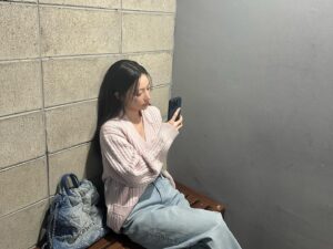 Song Ha-yoon Instagram - 🩷🩵💙