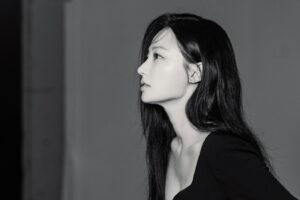 Song Ha-yoon Instagram - 2024🖤🩶🤍