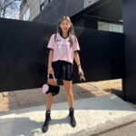 Song Hae-na Instagram – 사실 100장중에 몇컷 건지는거임
매컵해주는 민경@_gooming 이가 오늘예쁘다고 찍어줌 
나의1순위 현이언니@lee.hyunyi 가 옷사줘서 한껏기쁨 ##mdl마이데일리룩♡