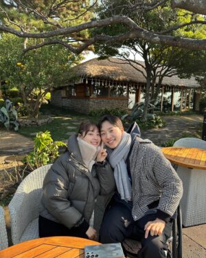 Song Ji-eun Instagram - 😘💚🌴