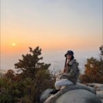 Song Ji-eun Instagram - 처음 가보는 일몰 등산🌙🤍너어어어무 좋다!!자주 갈래😍🥰