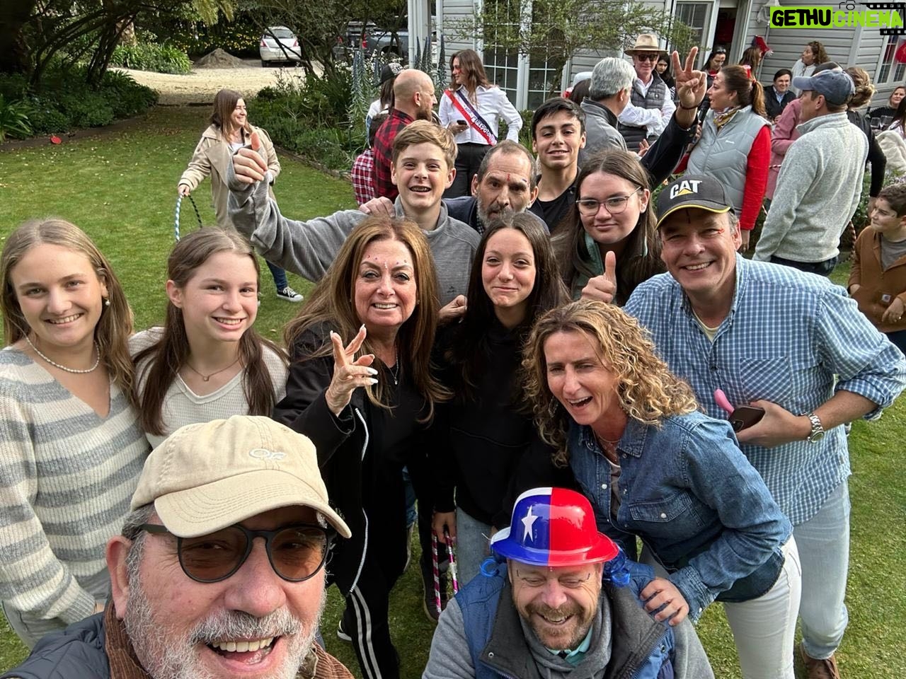 Sonia Fried Instagram - Más vale tarde que nunca! Foto que se me quedaron en el mes de Septiembre. Un 18 inesperado junto a lindas personas donde lo pase muy bien. 🇨🇱