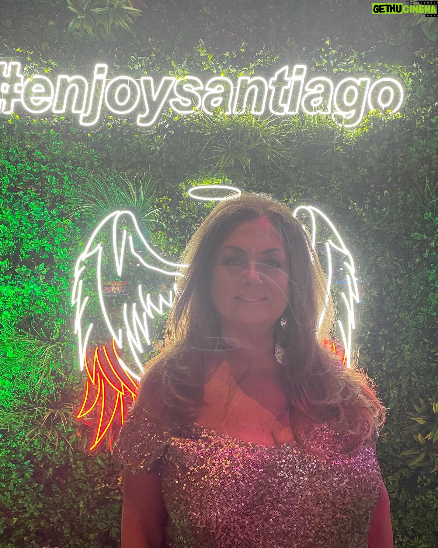 Sonia Fried Instagram - Atentos!! Se vienen sorpresas geniales en @enjoy_santiago ❤️❤️❤️