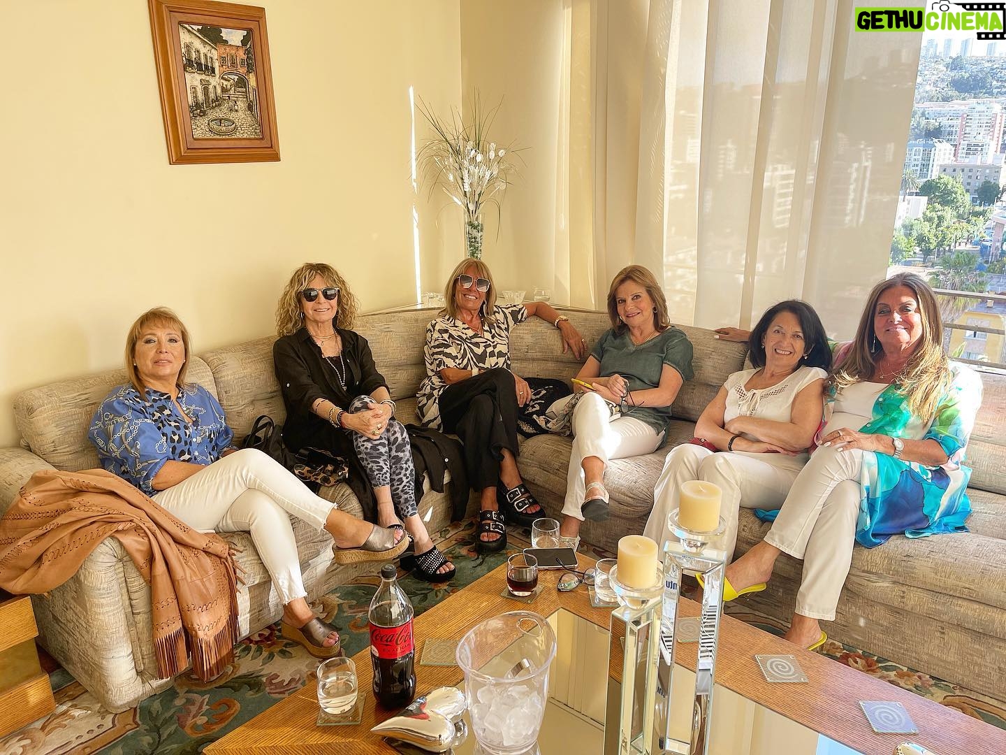 Sonia Fried Instagram - Muy agradecida de todos los llamados, mensajes y muestras de cariño por mi Cumpleaños, me hicieron sentir muy feliz, y en especial a toda la gente que compartio conmigo en la celebración. Los quiero mucho 🥰🎂🎊❤️