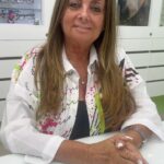 Sonia Fried Instagram – Hola amigas!! las invito mañana  en el Día Internacional de la Mujer a @opticareflejoschile a realizar un completo examen visual sin costo! Y un 40% de descuento en armazones ópticos 🙌