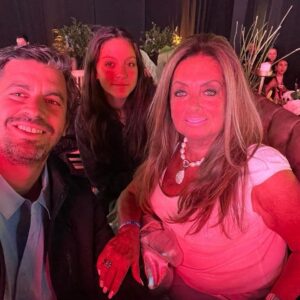 Sonia Fried Instagram - Ayer en el festival con mi nieta alessandra 😊