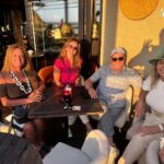 Sonia Fried Instagram – Con amigos disfrutando del Sunset @danicamarinovic.v
@maximo_mendez_piffault
@paulacataldoleal