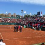 Sonia Fried Instagram – Último día triunfo para Chile, todo estuvo espectacular y feliz de compartir con mi hijo un fin de semana en mi ciudad.
Merecido y lindo homenaje a @massunico por todo lo que ha entregado a Chile, en su cancha con su nombre.
Con el gran apoyo como siempre de todos los chilenos de corazón que fueron a apoyar al equipo.
Estadio full!!!! Maravilloso!!! Club unión
#copadavis
#estadio
#clubunion
#nicomassu