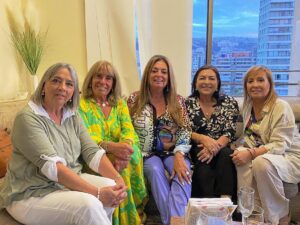 Sonia Fried Instagram - Celebración de mi Cumpleaños con mis Amigas y Familia. Feliz y Agradecida por sus mensajes y muestras de cariño. 🎂Agradecida de ❤️