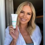 Sonia Kruger Instagram - It’s Freeze Frame Friday! I’m taking a bit of me time tonight with 48 Hour Wrinkle Freeze. The best part is, the results should last all weekend long! 💃🏼 @freezeframebeauty #partner