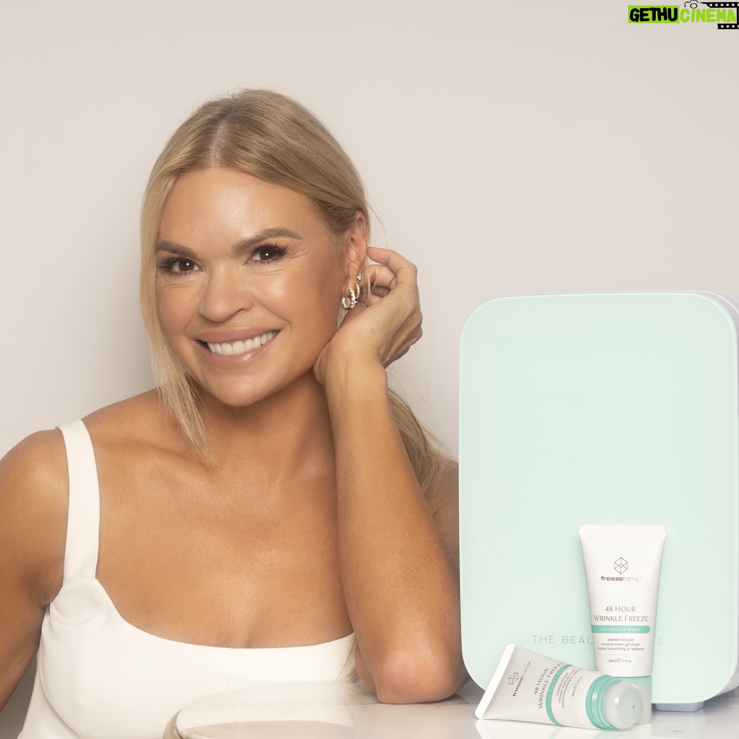 Sonia Kruger Instagram - We are so proud to announce Australia’s much loved television presenter, Gold Logie Award winner, and media personality @soniakruger as our brand ambassador for our brand new #freezeframe 48 HOUR WRINKLE FREEZE Ice Roller Mask 🩵 “No matter how busy my schedule is I know I can get my skin to look smooth and glowing in just 30 minutes with 48 HOUR WRINKLE FREEZE” Sample Sonia’s secret to instantly smooth and glowing skin, 48 HOUR WRINKLE FREEZE available instore at @pricelineau & @chemistwarehouseaus and online via the link in our bio 🛒 #glowingskin #soniakruger #freezeframebeauty #brandambassador