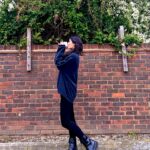 Sonia Rathee Instagram - Black outfits and black ☕️ = Happy Sonia