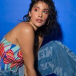 Sonia Rathee Instagram - 🫐🦋💎 Makeup: @makeupbykaranc Hair: @hairbyprem Photography: @miteshsphotography @sarthakgogna Denims @meenswear_ corset top @zi.p__ by @payal_zinal Accessories @baala_jewels Styled by @sameerkatariya92