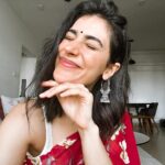 Sonia Rathee Instagram - Sari vibes got me feelin a type of way 🌹