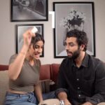 Sonia Rathee Instagram - #Collaboration I win you lose 😜 @soniarathee #RakshaBandhan Challenge My sister knows all my likes and dislikes and goes out of her way to make my life more comfortable. But so many of her kind gestures go unnoticed. To remedy that and treat her, for a change, I’ve prepared this special Buds and Berries hamper just for her. Make sure to explore the Buds and Berries Buy 2 and Get 2 Free offer, valid until August 31st. Give your sibling an unforgettable gift today! #AD #BudsandBerries