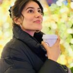 Sonia Rathee Instagram - Lights and hot cocoa