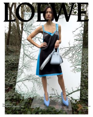 Sonoya Mizuno Instagram - @loewe Fall Winter 2023 pre collection campaign

Photography @juergentellerstudio 

Creative direction @jonathan.anderson 

Styling @benjaminbruno_ 

#LOEWE #LOEWEFW23