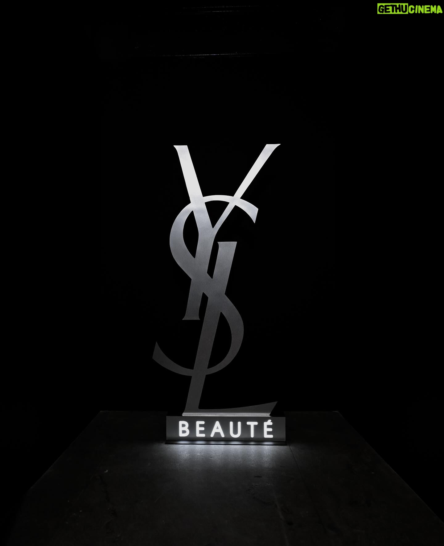 Sonya Pandarmawan Instagram - I’ll be there for #MYSLF @yslbeauty #YSLBEAUTYID