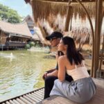 Sonya Pandarmawan Instagram – Throw back to our last lunch in 2023.
Selalu suka sama vibes ya disini. Ademmm and perut happyyy hihi Thank you @baleudang 🫶🏻

#Bali #ExploreBali #Jamesonya