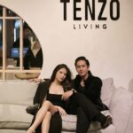 Sonya Pandarmawan Instagram – Siapa sih yang gak tau @dekoruma? As we all know dengan price yg affordable tapi design & kualitas furniturnya ok. BUT NOW! We are proudly announce the new lifestyle statement, Tenzo Living by Dekoruma. Introducing the premium version with the finest quality of their furnitures. With their elegance design, feel the luxuries, experience the comfortness to the fullest. Go check them out!

#TenzoLiving #ItsALifestyleStatement