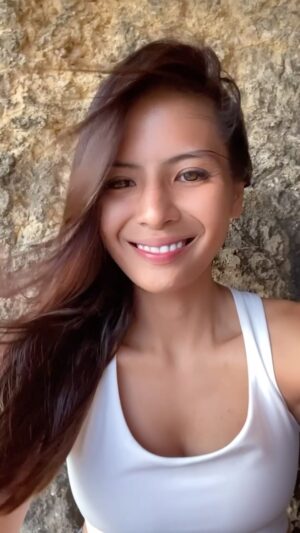 Sonya Pandarmawan Instagram - Coz you are.. Peace🤍

.

.

#selflove #selfreminder #life