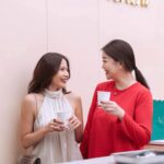 Sonya Pandarmawan Instagram – Oh Dear.. You don’t wanna miss this one.
Having yourself pleased by some delicious chocolate and coffee from @venchi_id while shopping at @bulgari in the same time, Oh how i looovveeee this idea! And yes i had so much fun at Bulgari Pop-Up Store and Cafe! Go Baby go! 
Only until January 16 at Senayan City, Jakarta😉

#Bulgari #BulgariPopUpStore #BulgariIndonesia
