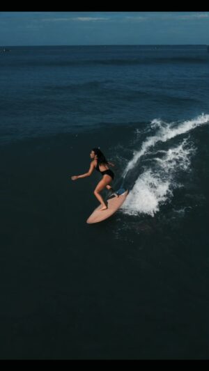 Sonya Pandarmawan Instagram - And somehow, She feels like the ocean

Damn I'm love with Lombok’s wave🤙🏽

@lastwavelombok

#surf #lombok #indonesia
#explorelombok #exploreindonesia #ocean #summer #vibes #selflove