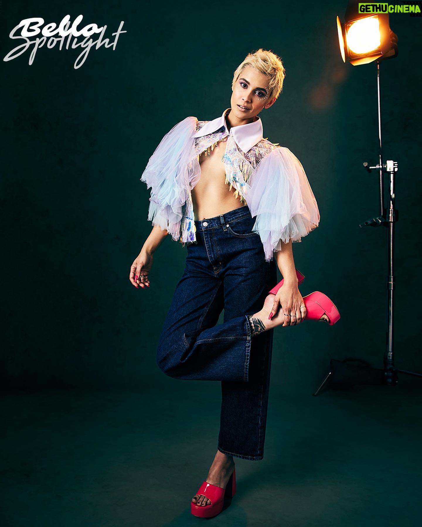 Sophia Ali - 18.4K Likes - I give you the girl nxt door turned punk for @bellomag
Photography @dohenyphoto
Styling @soniayoungstyle
Hair @arlenjeremy
Makeup @dannidoesit
Interview ALEXANDRA BONNET @alexbonnetwrites
@bellomediagroup x @maisonpriveepr_la x @alexbonnetwrites
