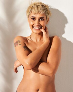 Sophia Ali Instagram - Here I am dressed like a baby for @WomensHealthMag to read about how I feel about this catch the link in my story
Booked by: @HMEBookings
Editor-in-chief: @lizplosser
Photographer: @kimbercapriotti
Interview: @amymwilk
Stylist: @kgsaladino
Hair: @veronica_nunez
Makeup: @mollyrstern