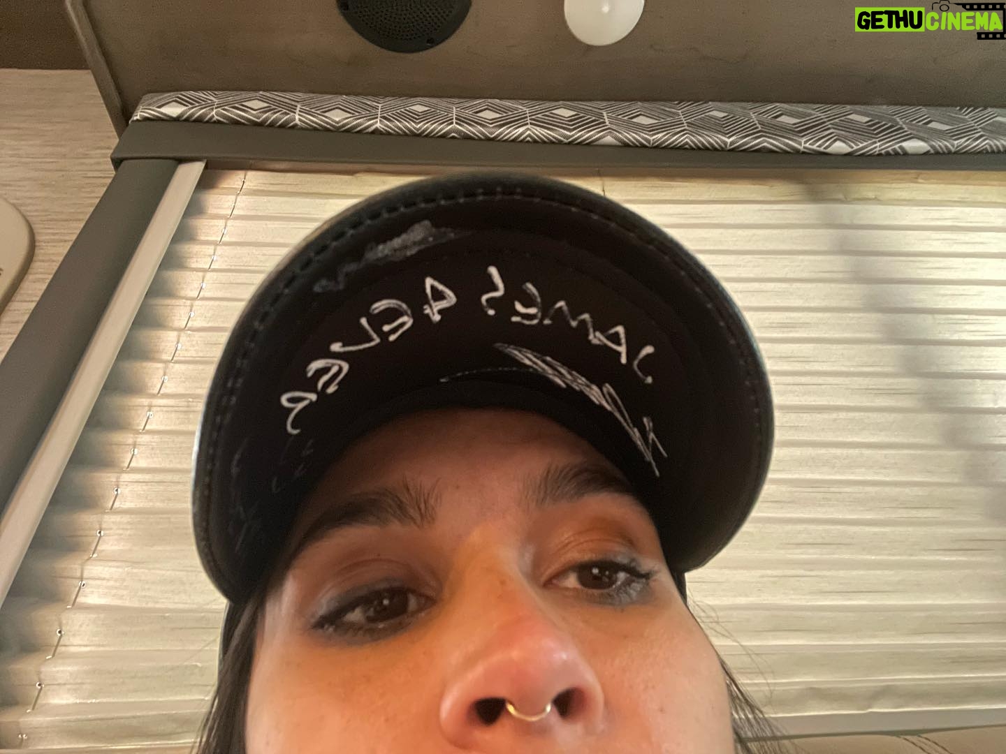Sophia Ali Instagram - Shot a movie in the desert! Had a great time! Directed by the great Izabel bad bitch Pakzad. Find Your Friends!