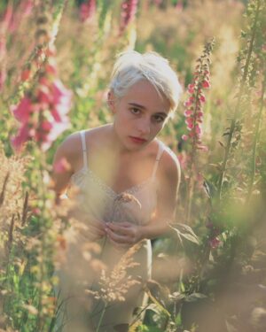 Sophia Anne Caruso Instagram - Makeup and filters are so fun… But beauty to me is presence, perseverance, compassion, tenderness, and authenticity… I made a slide through of moments I feel represent me outside of the glam. 
So express yourself! Whatever filter or lip shade you want. @kristenbaccino has a lip-shade for every moment for me… 
But always remember it’s what’s on the inside that counts.
