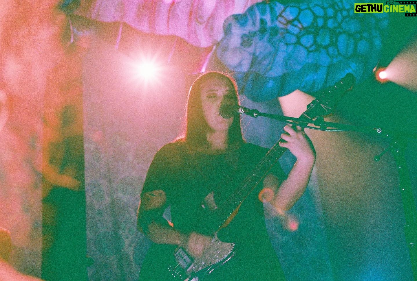 Sophia Regina Allison Instagram - having fun touring forever ๐๐งกโ๏ธ๐ญ // ๐ท: @l13sl