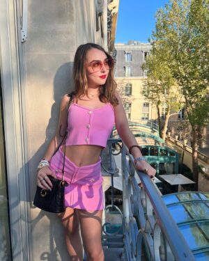 Sophie Levy Instagram - Casual paris attire @majeparis
