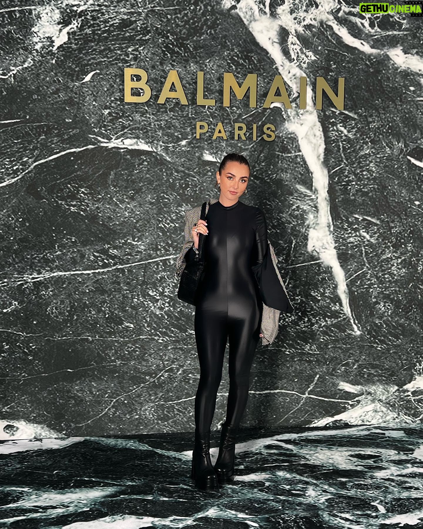 Sophie Levy - 5.2K Likes - @balmain festival 🖤