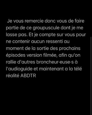 Sophie-Marie Larrouy Instagram - @abientotdeterevoir devient une copie double puisqu'à partir de lundi vous aurez accès bimensuellement à l'audioguide mais aussi à une émission filmée disponible sur France.tv et @francetvslash. Jamais j'aurais pensé aimer un travail 4 ans d'affilée dont deux de confinements. Ça va être : bizarre, comme nous touxtes, dur dehors on tombe pas une larme le corps est humecté, et je vais avoir besoin de vous pour qu'on prenne une bonne fois pour toutes les clés de la boutique. Merci à vous, @bingeaudio, @anais_4n4is 🇩🇿, @joelronez, Naomi, @quentinbresson @atypicprod et les gadgi de @francetvslash 
Allez ça part en prod 🦺🦷👄🦅