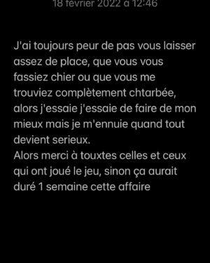 Sophie-Marie Larrouy Instagram - @abientotdeterevoir devient une copie double puisqu'à partir de lundi vous aurez accès bimensuellement à l'audioguide mais aussi à une émission filmée disponible sur France.tv et @francetvslash. Jamais j'aurais pensé aimer un travail 4 ans d'affilée dont deux de confinements. Ça va être : bizarre, comme nous touxtes, dur dehors on tombe pas une larme le corps est humecté, et je vais avoir besoin de vous pour qu'on prenne une bonne fois pour toutes les clés de la boutique. Merci à vous, @bingeaudio, @anais_4n4is 🇩🇿, @joelronez, Naomi, @quentinbresson @atypicprod et les gadgi de @francetvslash 
Allez ça part en prod 🦺🦷👄🦅