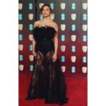 Sophie Cookson Instagram - 💌 @rebeccacorbinmurray @elliesaaab @olivermakeupisart @hairbyroi #bafta 💌