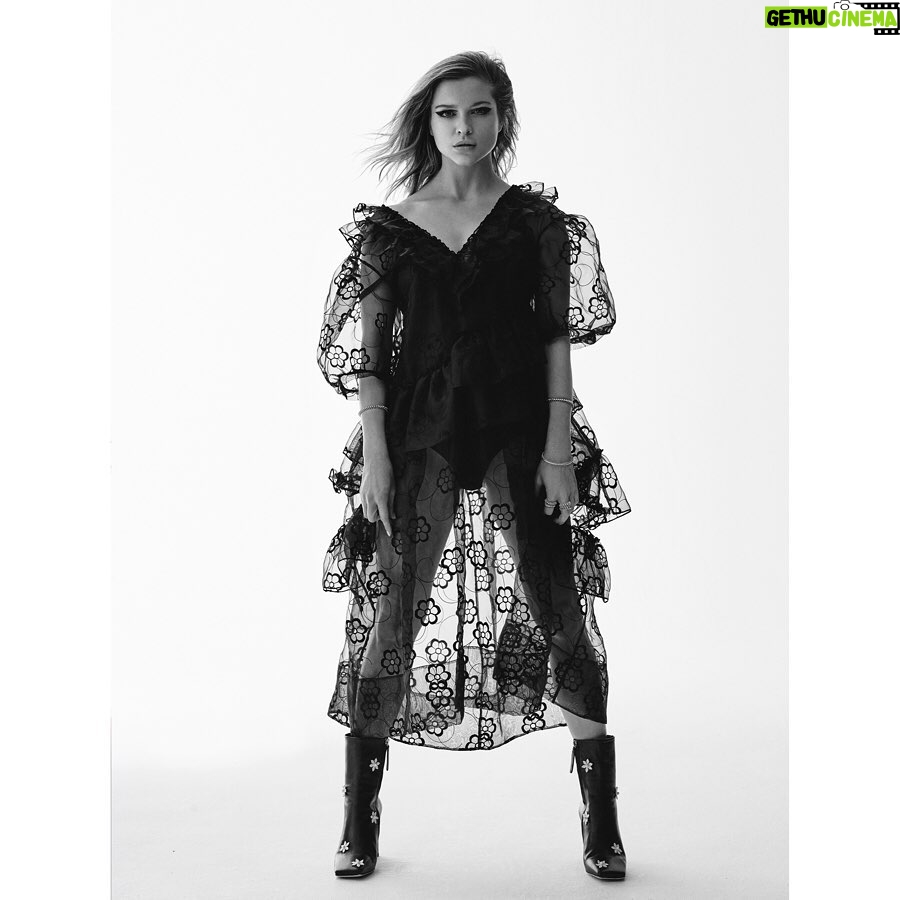 Sophie Cookson - 31.6K Likes - REBEL REBEL ISUUE with @elleuk 🖤!!! Given everything going on seems like a loooong time ago we shot this, but was an absolute pleasure (I had to be prised out of this dress!)! #staysafe 😘
E-I-C: @farrahstorr
Photographer: @nicobustos
Creative Director: @misterthomasjames
Stylist: @jennedykennedy
Movement Director: @ryanchappell
Make-up: @florriewhitemakeup
Hair: @maaritniemela_hair_
Nails: @nailedbysg