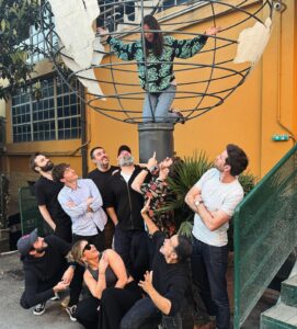 Sophie Ellis-Bextor Instagram - Best band. Best crew. Best support. Best feeling. 🥰 Thank you to @dominicwilliamord @chalk_line @joshbeanz @emilypacker @duncanwild @holidaysidewinder @ptato @jacksonel @ciarandjeremiah @richardjonesface and all who came and visited us on tour. It’s been a blast! See you again soon…. 🥳🪩❤️