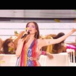 Sophie Ellis-Bextor Instagram - Singing with Helena in the semi-final of @staracademytf1 - thanks to everyone involved.. loved the show and the huge dance ensemble for Murder on the Dancefloor where saltburn met studio 54 - what a party that would be! Xx scroll to see Helena and do I our thing, me singing Groovejet, the AMAZING @lisalaudat1 who always does such beautiful glam, two singers reacting to the moment when the table broke unexpectedly during the live show when all the dancers were going for it and then finally a little film to show the rhythm I get into when I have a pile of stuff to sign. Like a little machine, baby! Xxx chouette et merci! J’adore France. See you again for the band show @bataclanofficiel 5th march xxxx