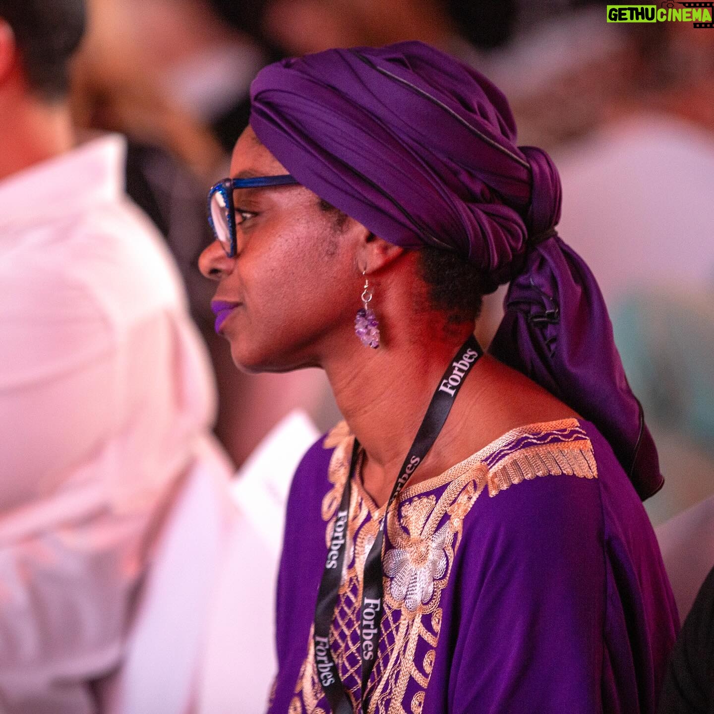Sophie Grégoire Instagram - Day 2 of #Forbes3050 was “Immerse and Connect Day” - and did we ever! Participants explored the rich cultural and historical sites around Abu Dhabi before we opening the stage to our diverse group of leaders. First up was an illuminating conversation with two mental health advocates and emotional literacy experts @basmaalsaidofficial and @sophiegregoiretrudeau. For decades, long before it these were issues tackled publicly, they have been leaders in identifying and diagnosing the problem and offering the best prescriptions for care. And yes….we did talk about dancing and getting manicures too! 👗: @dior 👠: @scanlantheodore 💆🏻♀️: @traciemartyn 📸: @abedin.6 @missjasmeet @taylordieng