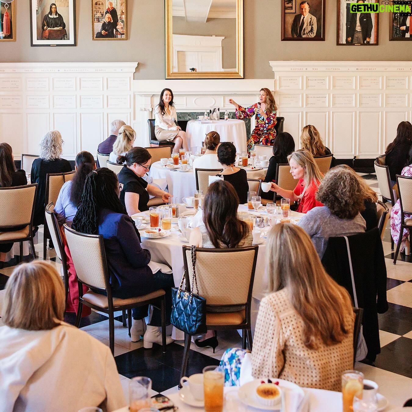 Sophie Grégoire Instagram - The circle of sisterhood is strong! Last week I had the opportunity to visit Boston to speak with a packed room of women who together could change the world, brought together by the brilliant @linda_pizzuti. Over lunch we shared our stories and struggles - and most importantly: HOPE. I am so thankful to have been in community with you all, and for you taking time out of your busy lives to learn about how we can better ourselves to affect those around us. The lunch ended with a special treat I mentioned in my book: “Dad’s” oatmeal cookies - a favorite Canadian snack from growing up with my dad!
Thank you, Linda, for all your hospitality - and to all the women and allies I got to meet - I look forward to sharing space with you again soon! See you on the path, Sophie.